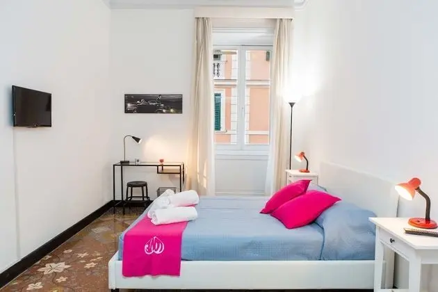 Economy Tek Büyük Yataklı Oda, Ortak Banyo