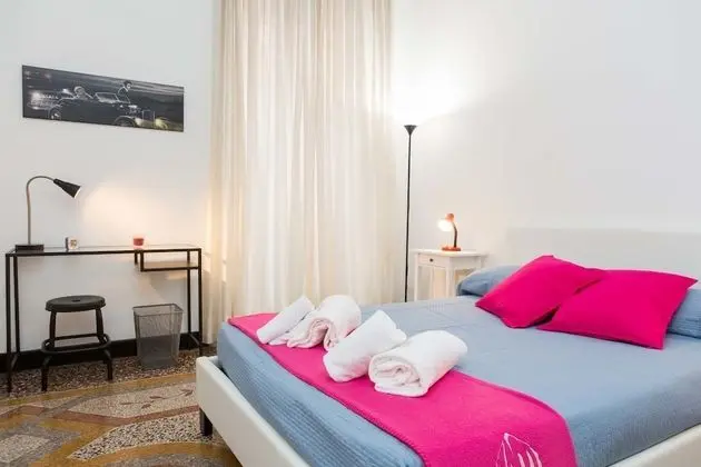 Economy Tek Büyük Yataklı Oda, Ortak Banyo