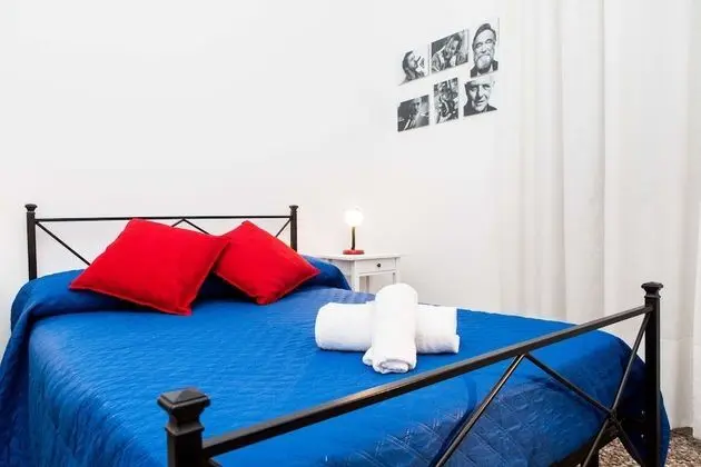 Economy Tek Büyük Yataklı Oda, Ortak Banyo