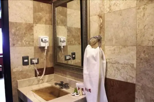 Standard Oda, 1 Büyük (Queen) Boy Yatak