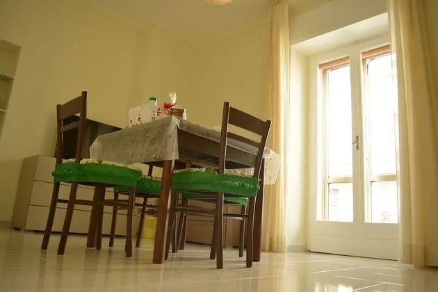 Deluxe Oda, 1 Büyük (Queen) Boy Yatak ve Çekyat, Sigara İçilmez, Şehir Manzaralı