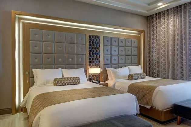 Governer Suite (Lounge Access)