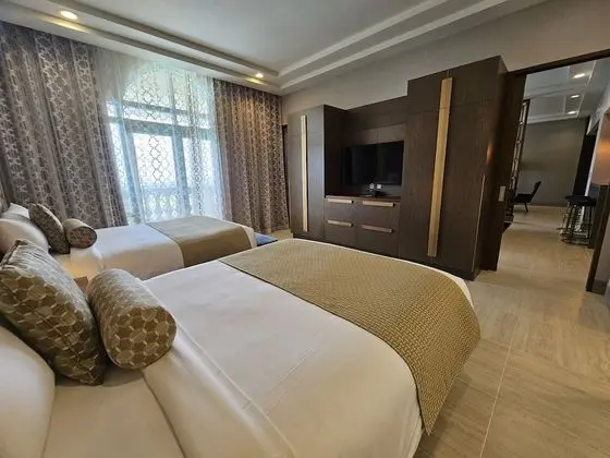 Governer Suite (Lounge Access)