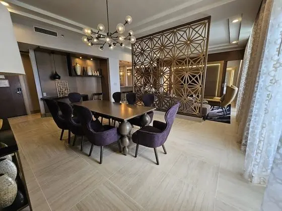 Governer Suite (Lounge Access)