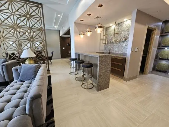 Governer Suite (Lounge Access)