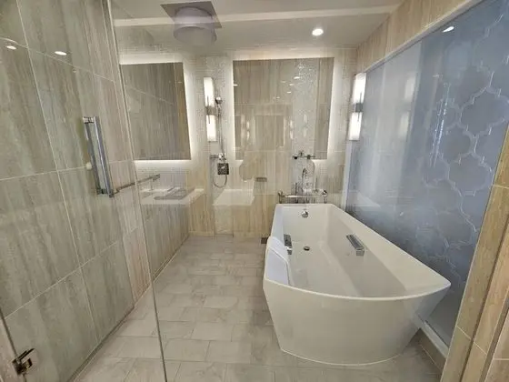 Governer Suite (Lounge Access)