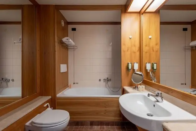 Economy Üç Kişilik Oda