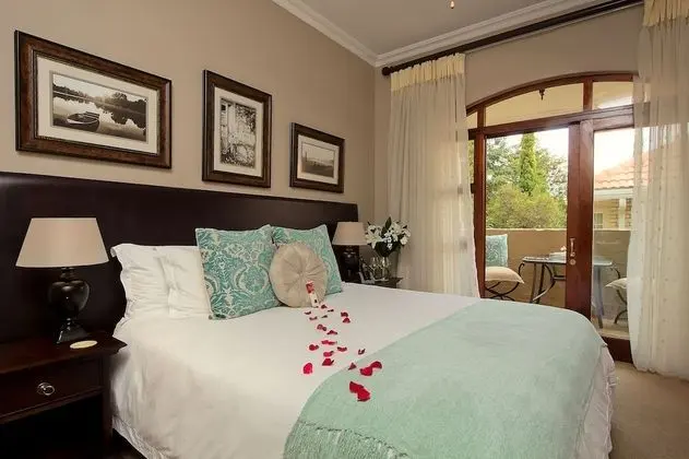 Deluxe Tek Büyük veya İki Ayrı Yataklı Oda