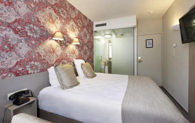 Çift ​​kişilik Standard