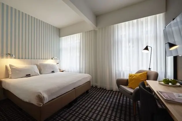 Deluxe Tek Büyük veya İki Ayrı Yataklı Oda