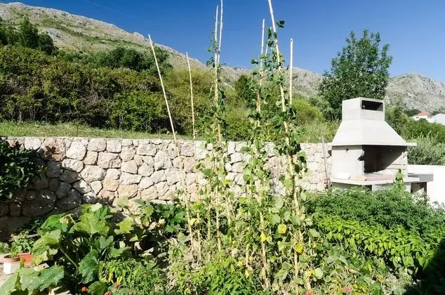 Tek Büyük Yataklı Oda (Double Room with Balcony and Sea View)
