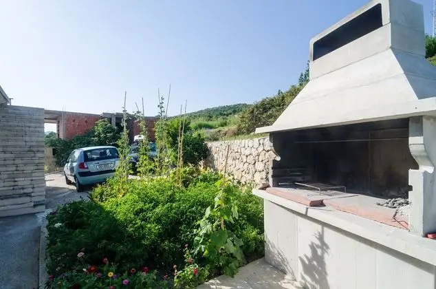 Tek Büyük Yataklı Oda (Double Room with Balcony and Sea View)