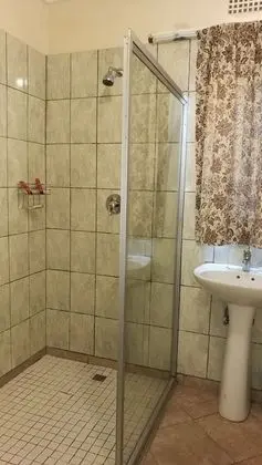Standard Tek Büyük veya İki Ayrı Yataklı Oda, 2 Tek Kişilik Yatak, Banyolu/Duşlu