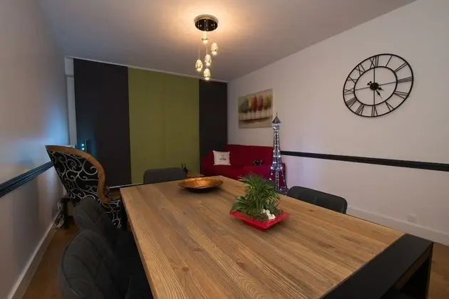Luxury Apart Daire, Banyolu/Duşlu (Avenue de Champagne)