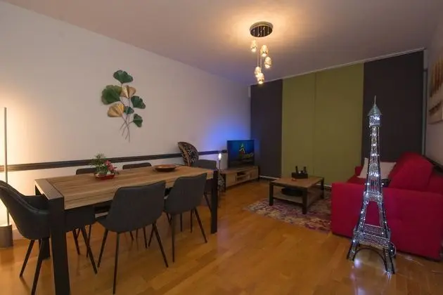 Luxury Apart Daire, Banyolu/Duşlu (Avenue de Champagne)