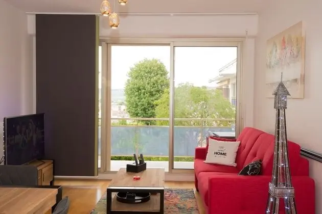 Luxury Apart Daire, Banyolu/Duşlu (Avenue de Champagne)