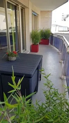 Luxury Apart Daire, Banyolu/Duşlu (Avenue de Champagne)