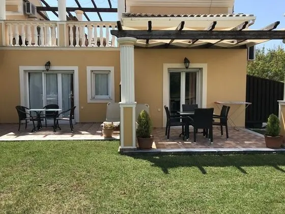 Family Dubleks, Birden Çok Yatak, Bahçe Manzaralı
