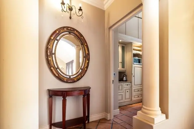 Luxury Süit, Göl Manzaralı