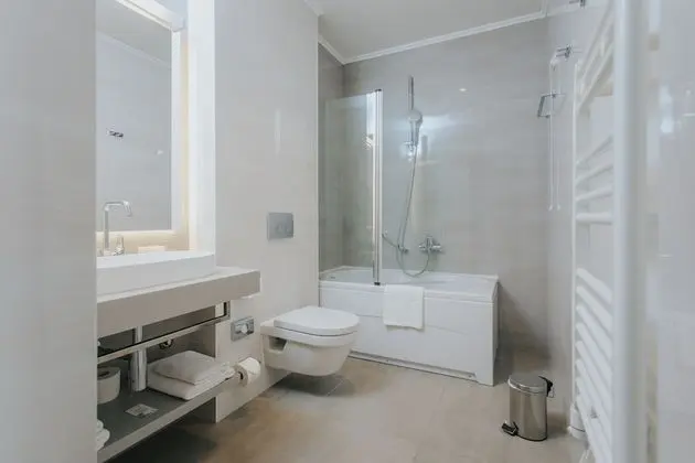 Executive Oda, Balkon (4 * )