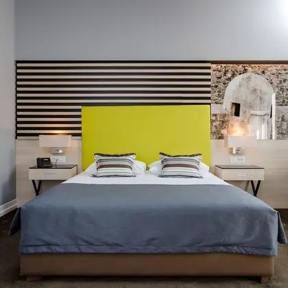 Superior Tek Büyük veya İki Ayrı Yataklı Oda (4 * )