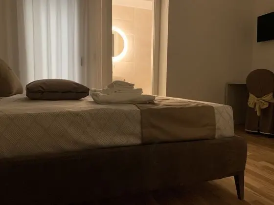 Tek Büyük Yataklı Oda, Bahçe Manzaralı (N.3)