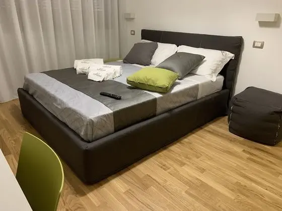 Tek Büyük Yataklı Oda (N.2)