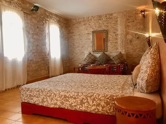 Apart Daire, 6 Yatak Odası