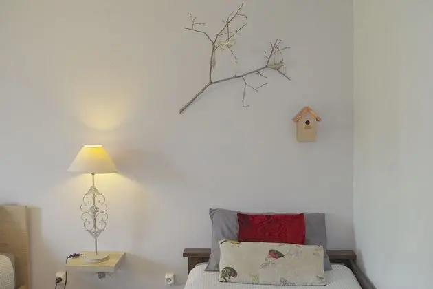 Üç Kişilik Oda, Banyolu/Duşlu, Bahçe Manzaralı (L'Automne)