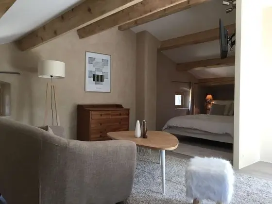 Süit (La Cabane)