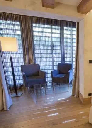 Tek Büyük veya İki Ayrı Yataklı Oda (Bruyère)