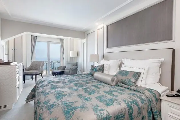 https://images.etstur.com/files/images/hotelImages/CYB/97275/l/Les-Ambassadeurs-Hotel---Casino-Oda-319367.jpg