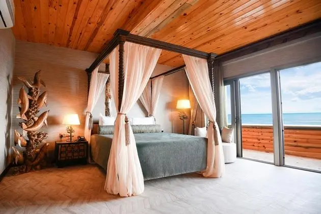 https://images.etstur.com/files/images/hotelImages/CYB/97275/l/Les-Ambassadeurs-Hotel---Casino-Oda-338350.jpg