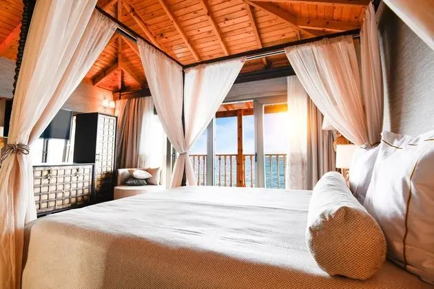 https://images.etstur.com/files/images/hotelImages/CYB/97275/l/Les-Ambassadeurs-Hotel---Casino-Oda-338360.jpg