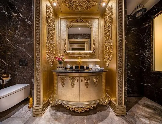 https://images.etstur.com/files/images/hotelImages/CYB/97275/l/Les-Ambassadeurs-Hotel---Casino-Oda-396211.jpg