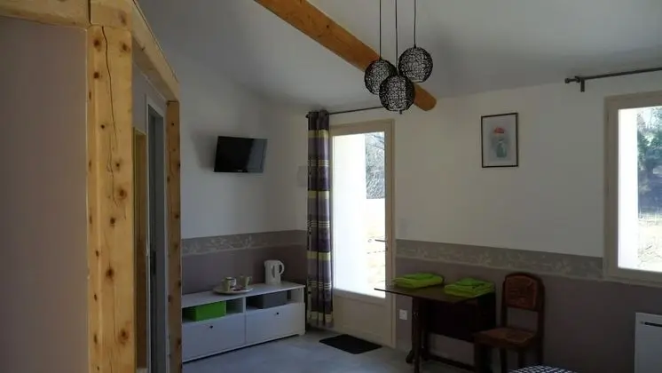 Comfort Tek Büyük Yataklı Oda, Banyolu/Duşlu (Chambre d'hôtes)