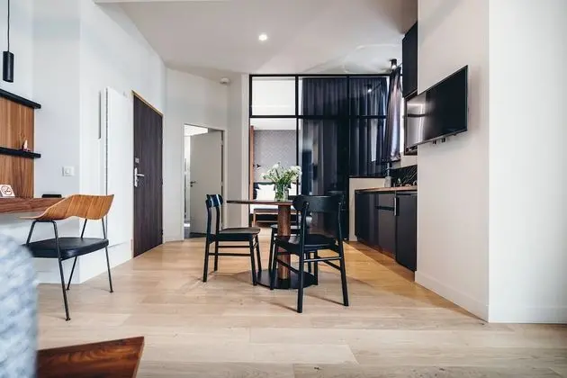 Deluxe Apart Daire, Özel Banyo, Bahçe Manzaralı (Chez Béatrice)