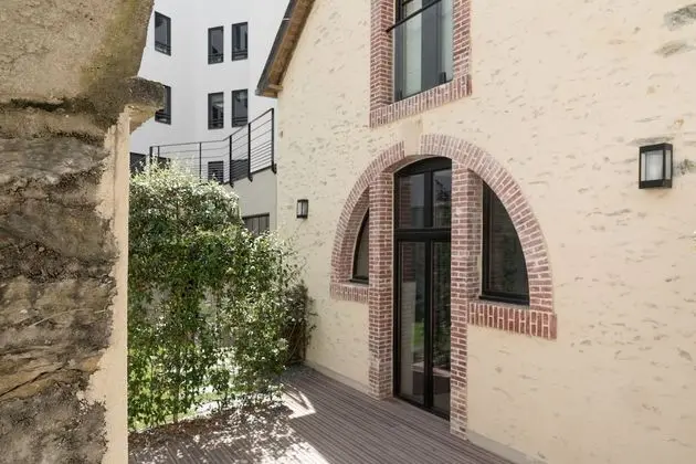 Deluxe Apart Daire, Özel Banyo, Bahçe Manzaralı (Chez Béatrice)