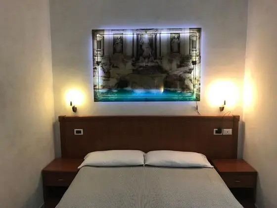 Üç Kişilik Oda