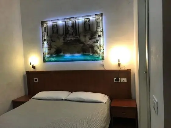 Üç Kişilik Oda