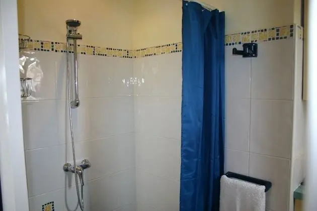 Comfort Süit, Engellilere Uygun, Banyolu/Duşlu (2 Adults and 2 Children )