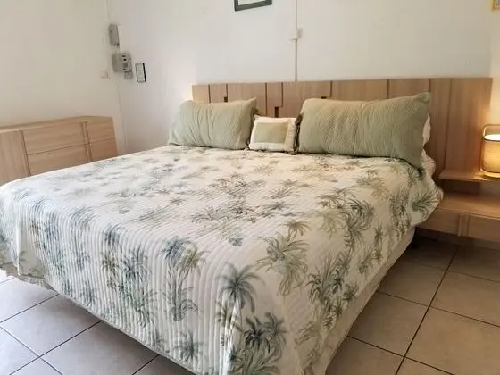 BUNGALOW 1