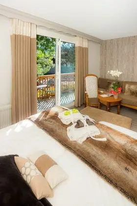 Classic Tek Büyük veya İki Ayrı Yataklı Oda (shower)