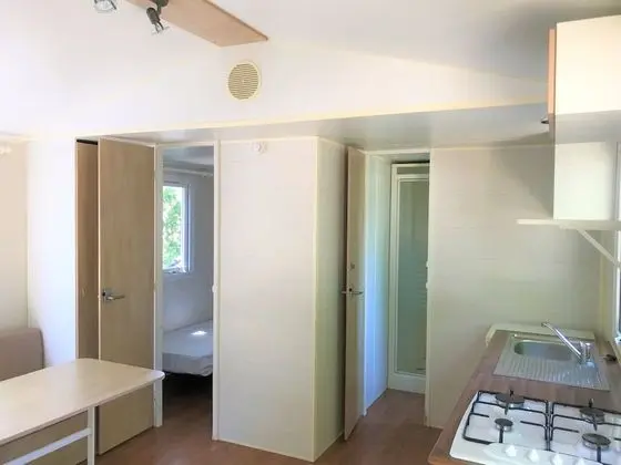 Karavan (Bastidon - 4 personnes)