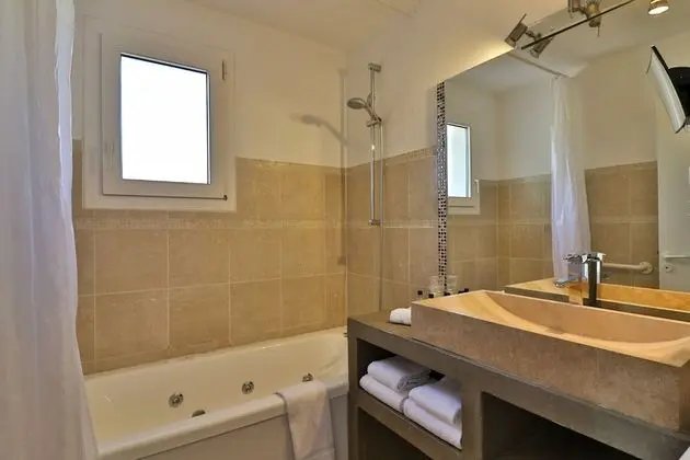Luxury Tek Büyük veya İki Ayrı Yataklı Oda