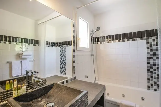 Luxury Tek Büyük veya İki Ayrı Yataklı Oda