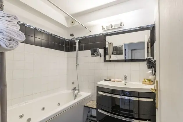 Luxury Tek Büyük veya İki Ayrı Yataklı Oda