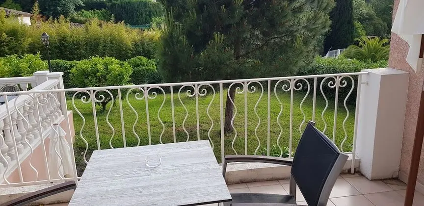 Superior Tek Büyük veya İki Ayrı Yataklı Oda