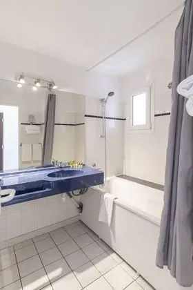Superior Tek Büyük veya İki Ayrı Yataklı Oda