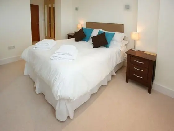 Ev (2 Bedrooms)